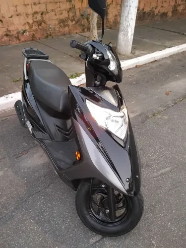 Haojue Lindy 125 Preta 22/23 Automática Único dono Aceito Troca em carro ou moto