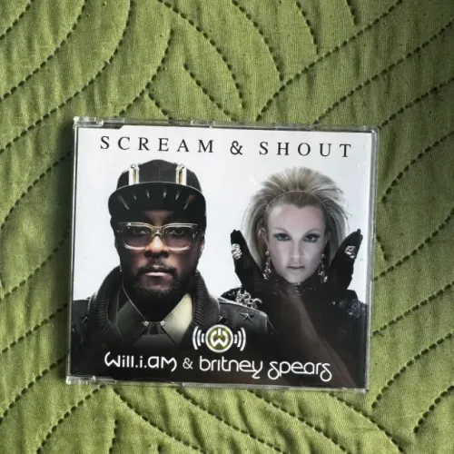Britney Spears - Single Scream And Shout