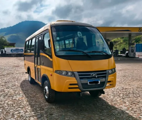 Micro Ônibus Volare 4x4 V8L 2012/2013