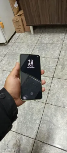 Celular 5G com NFC