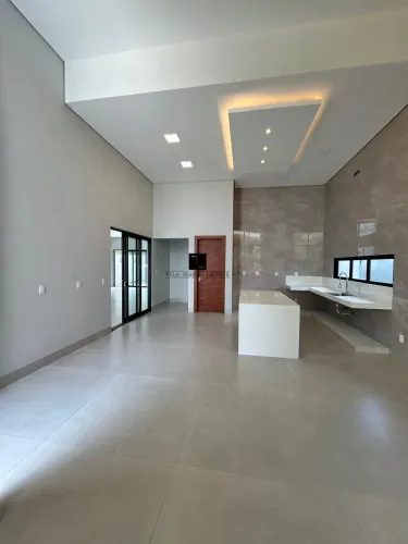Casa de condomínio à venda em Sete Lagoas, Portal da Serra, com 3 quartos, 246m²
