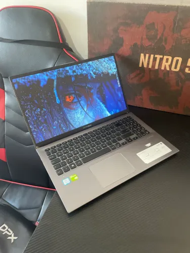 ASUS VivoBook i7 8565U | SSD 256GB + HD 1TB | Placa de Vídeo MX230 2GB