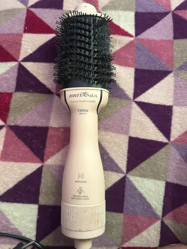 Escova de cabelo Britania Usada
