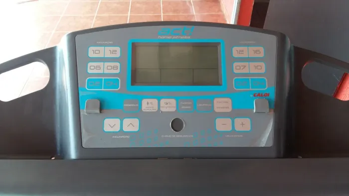 Vendo esteira Caloi Elite Cle 50