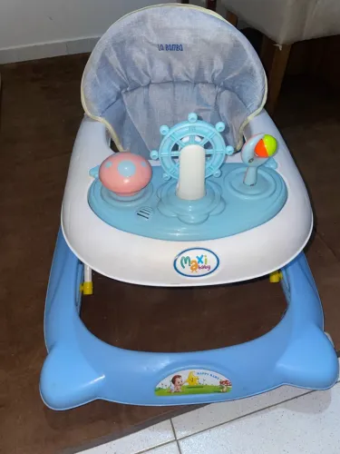 Andador Infantil Musical La Bamba Azul da Maxi Baby