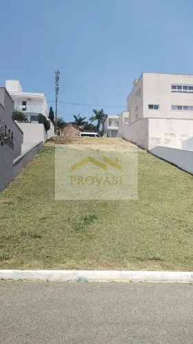 Valville 2 - Lindo terreno á venda no condominio Valville 2 Excelente localização com vist