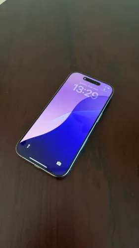 iPhone 16 Pro 256 GB Titânio
