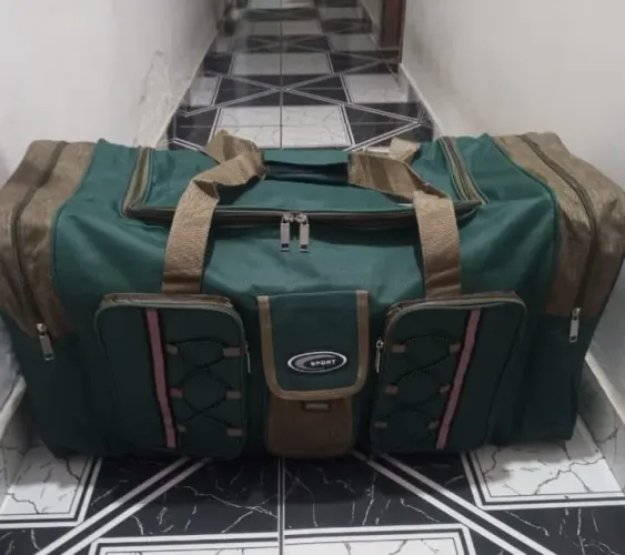 Bolsa de viagem grande tm gg nova ótimo material!!