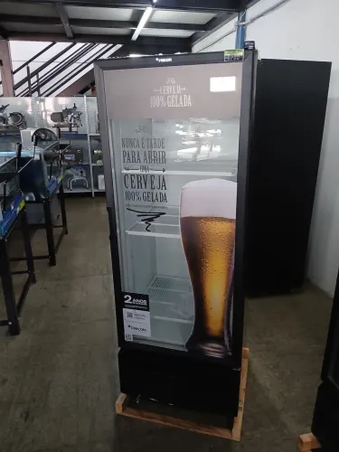 Cervejeira Vertical 402l Vcfc Expositor Porta Vidro