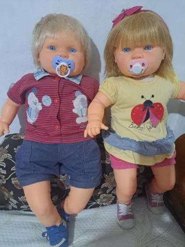 Vendo casal de gêmeos os dois por 300,00 ou casa um 150,00