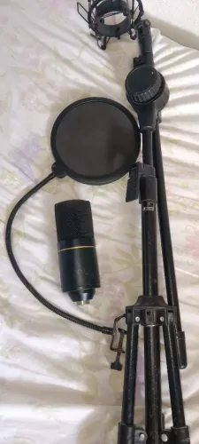 Mic Condensador MXL 770 + pop filter + pedestal