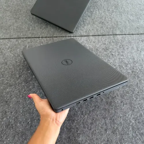 Notebook Dell Vostro i7 (11ª gen) | 8gb | SSD 256 | Tela 15.6