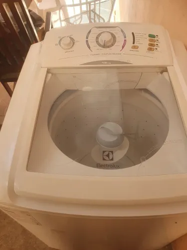 VENDA MÁQUINA DE LAVAR ROUPAS 