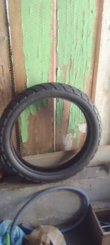 Pneu moto