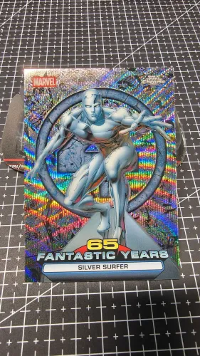 Card Marvel Surfista Prateado