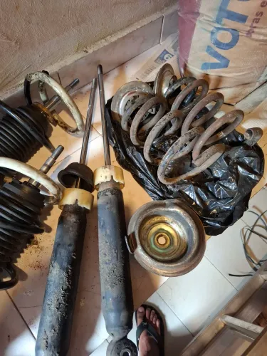 Suspensão SIENA 2012