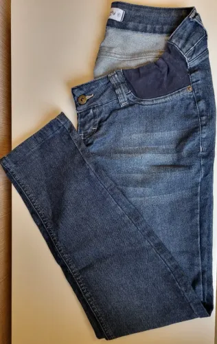 Calça jeans para gestante, Renner, tamanho P (equivale a 40 a 42). Em