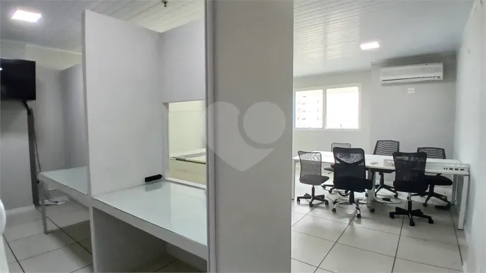 Salas para locação em Centro - SP
