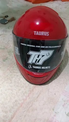 Capacete novo da loja