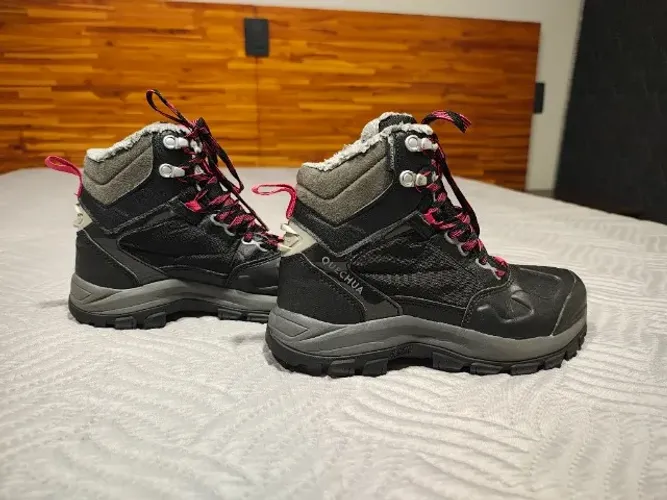 Bota Quechua Infantil - Para Trilha e Neve