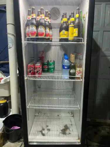 Cervejeira expositora