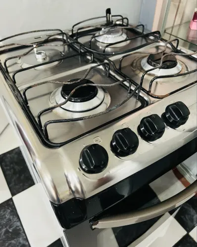 Fogão 4 bocas Electrolux funcionando + forno ok