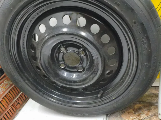Jance e pneu 185 55R 16 R$ 400
