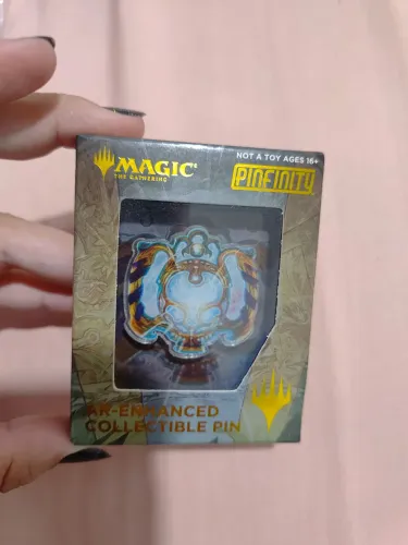 Pin colecionável AETHERDRIFT Pinfinity AR de Magic: The Gathering
