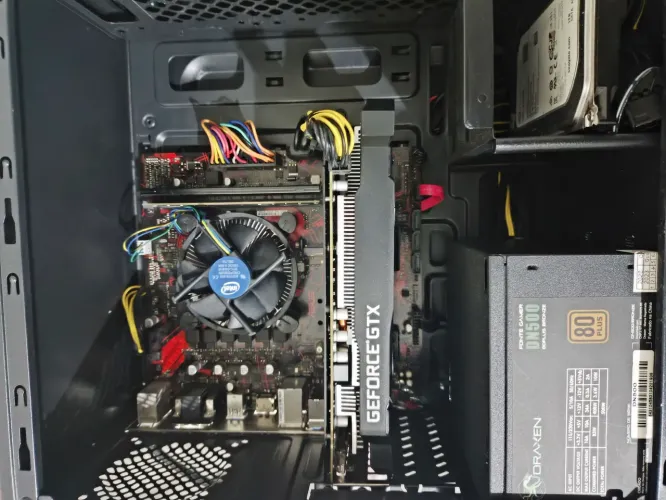 GTX 1660 super Galaxy + 16g de ram ddr4+ i51040f