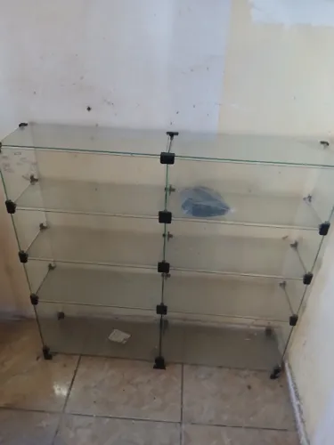 Estratégico de vidro 40x40 somente no valor 270 (aceita negociações)