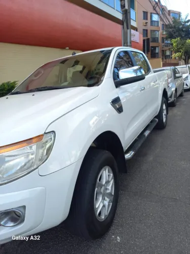 Ford Ranger XLT 2.5 16V 4X2 CD Flex 2014