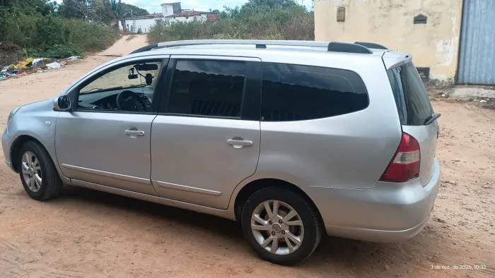 Nissan Livina Grand S 1.8 16V Flex Fuel Mec. 2014