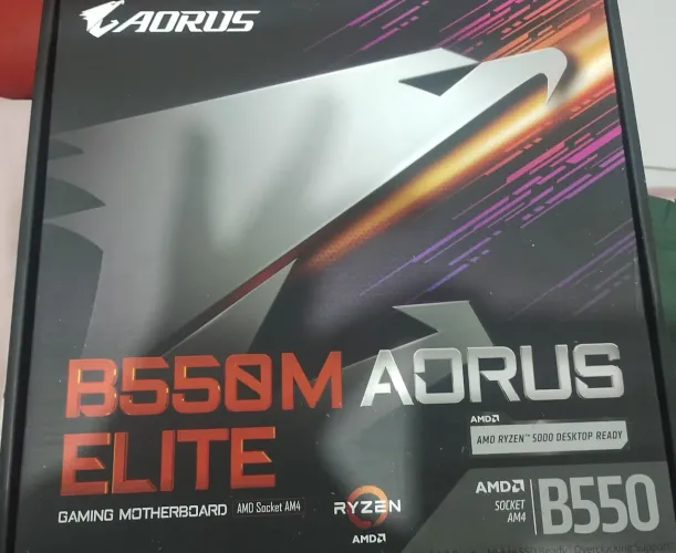 Vendo placa mãe Aorus elite b550