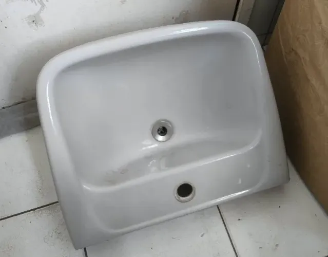 PIA SEM TORNEIRA