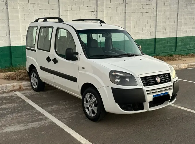 Fiat Doblo Essence 1.8 Flex 16V 5P 2021