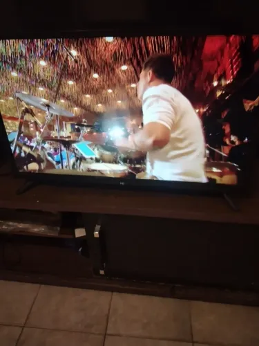 SMART TV HQ 32" Funcionando perfeitamente 