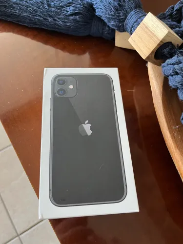 iPhone 11- 256gb