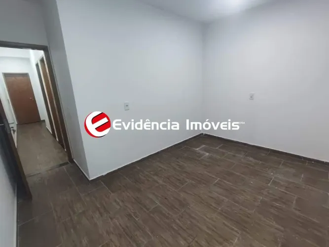 Sala Comercial para Aluguel em Vila Scarpelli, Santo André (10 m²)