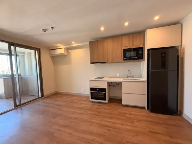 Apartamento semi mobiliado - locação com 42m2 com 1 dormitório em Moema - São Paulo - SP