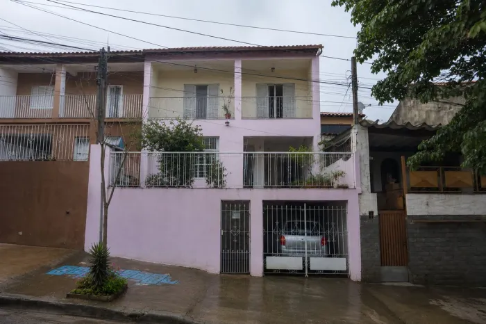 Sobrado amplo à venda - Ideal para famílias que buscam conforto e espaço!