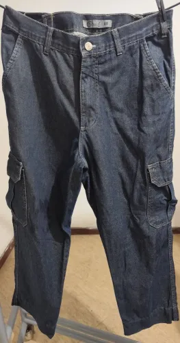 Calça jeans masculina com penci tamanho 44  tirando a penci 48