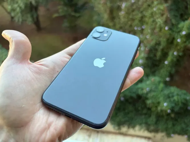 iPhone 11 64gb muito bem conservado!