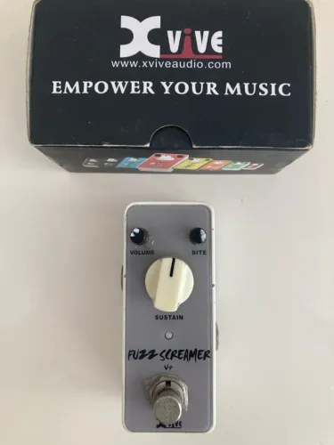Pedal XVIVE Fuzz Screamer