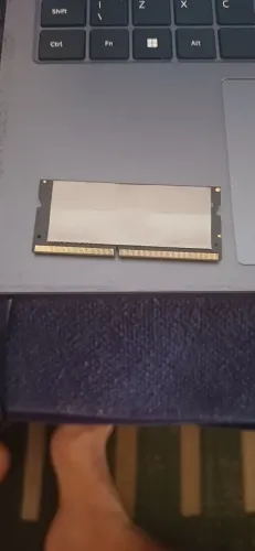 RAM DDR4 4GB (usada)
