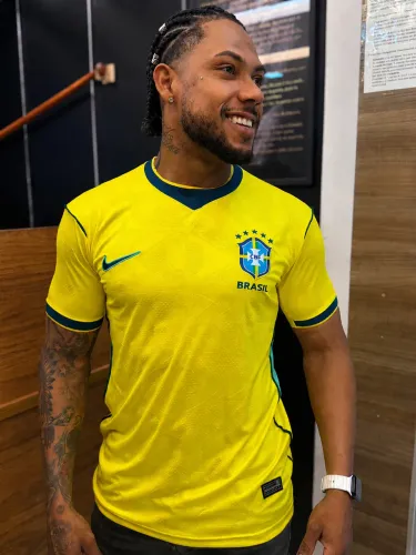 Camisas do Brasil primeira linha 