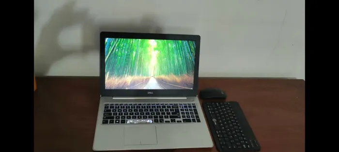 Notebook Dell 5570