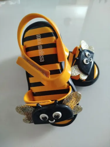 Mini melissa jump bugs tamanho 22