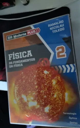 Vendo Coleção de Livros - Física 1 e 2 (Ensino Médio / Pré-Vestibular)
