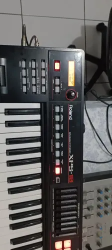 TECLADO ROLAND XP10