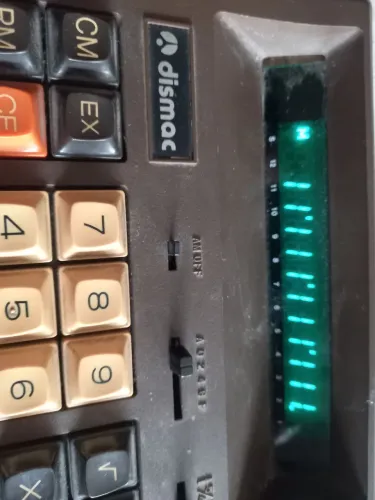 Calculadora dismac antiga anos 1970